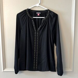 NWOT Vince Camuto blouse with brass/metal detailing size small